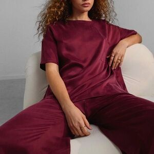 LUNYA BNWT Washable Silk Tee Pant Set in Calliope Wine Size XL